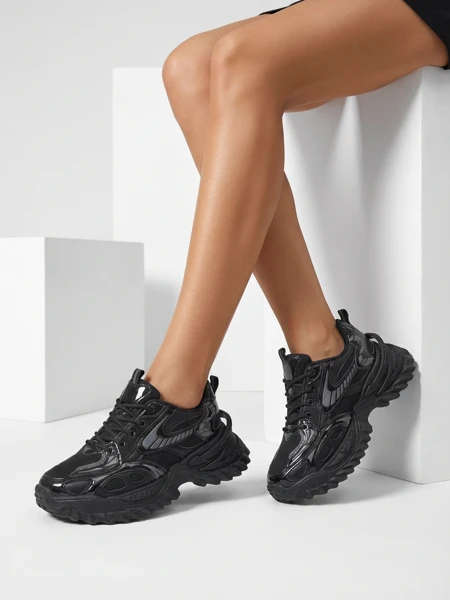 Royalfashion Damen Lack-Sneaker Leysi