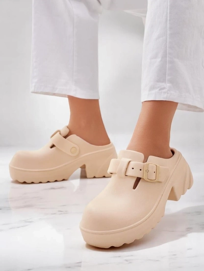 Royalfashion Жіночі гумові сандалі на підборах Voxones