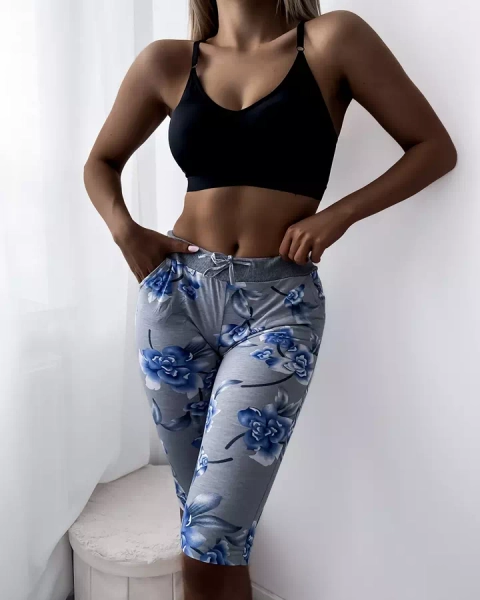 Graue Damen-Shorts in 3/4-Länge mit Blumenmuster - Bekleidung