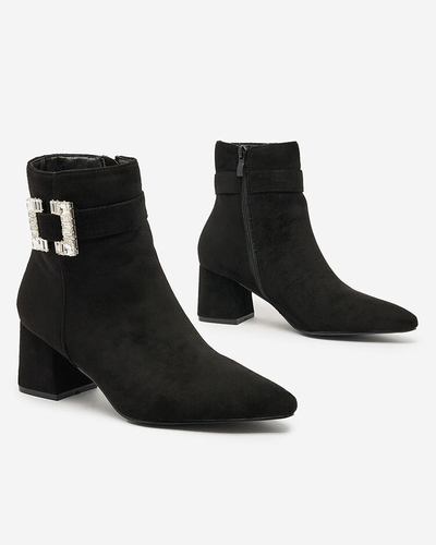 Royalfashion Schwarze Damenstiefel mit niedrigem Stöckelabsatz Masemart