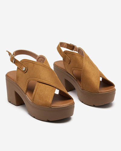 OUTLET Öko-Wildleder-Kamelsandalen für Damen auf der Mihele-Post - Schuhe