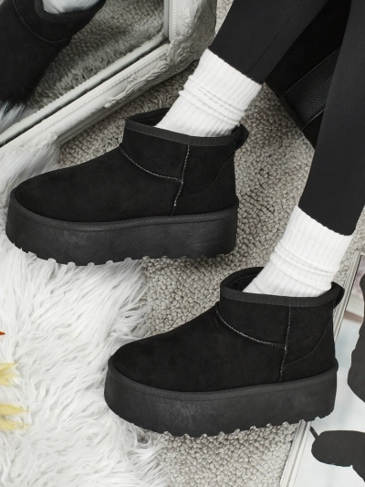 Kurze Damenstiefel a'la Schneestiefel Memi