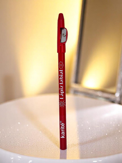 Lippenkonturenstift in der Farbe Pfirsichkuchen