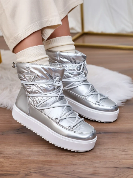 Royalfashion Damen Silber Vevnose Schlupfstiefel a'la Schneestiefel