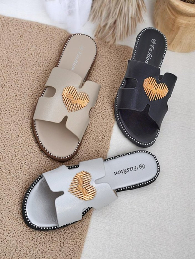 Royalfashion Damen Pantoletten mit flacher Sohle Heart Chic