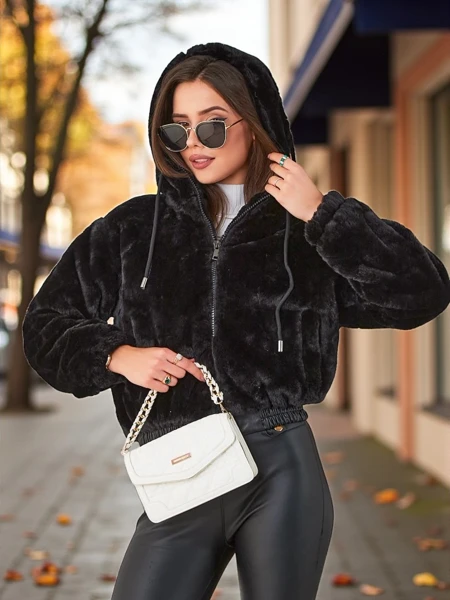 Royalfashion Damenjacke aus Kunstpelz