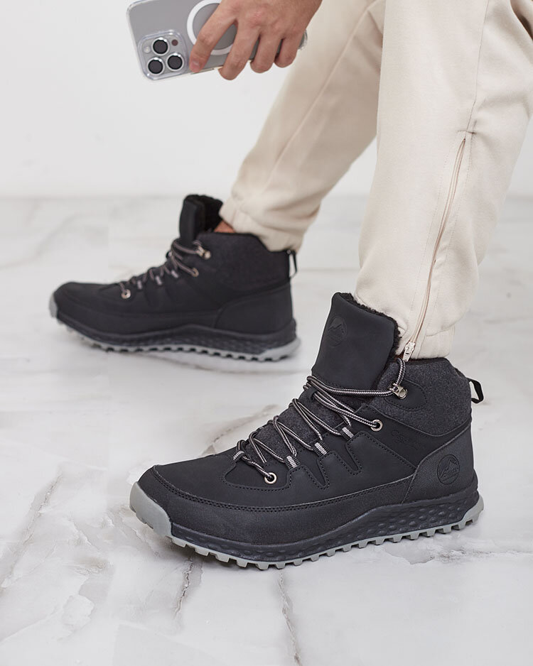 Royalfashion Herren Trapper in schwarz Jekouia