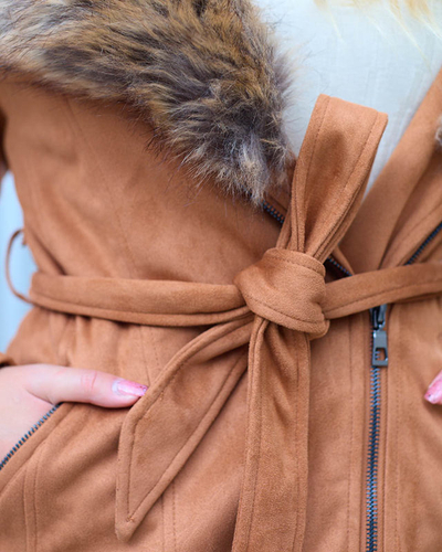Kamelfarbene Damen-Pelzjacke - Kleidung