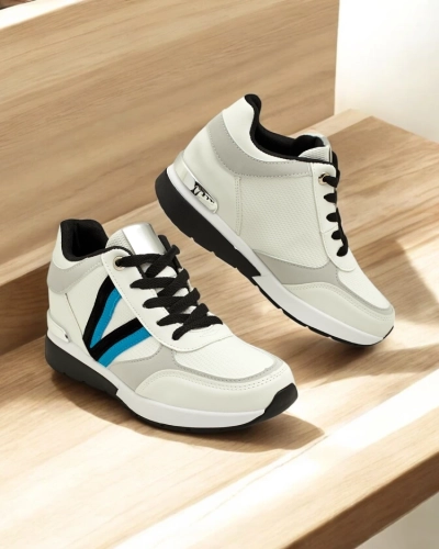 Royalfashion Damen Sportschuhe mit verbautem Keil Venixxe