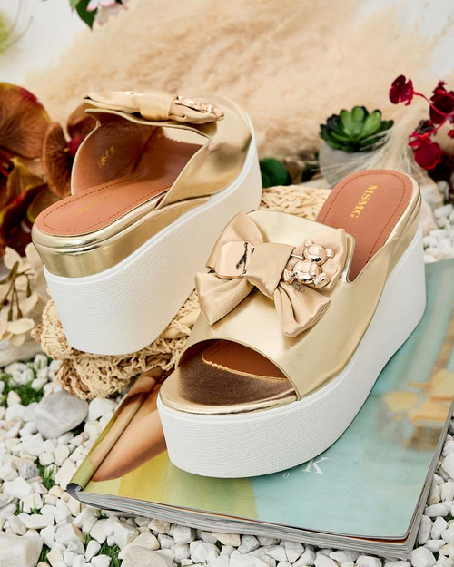 Royalfashion Жіночі шльопанці Dalimes на котурні