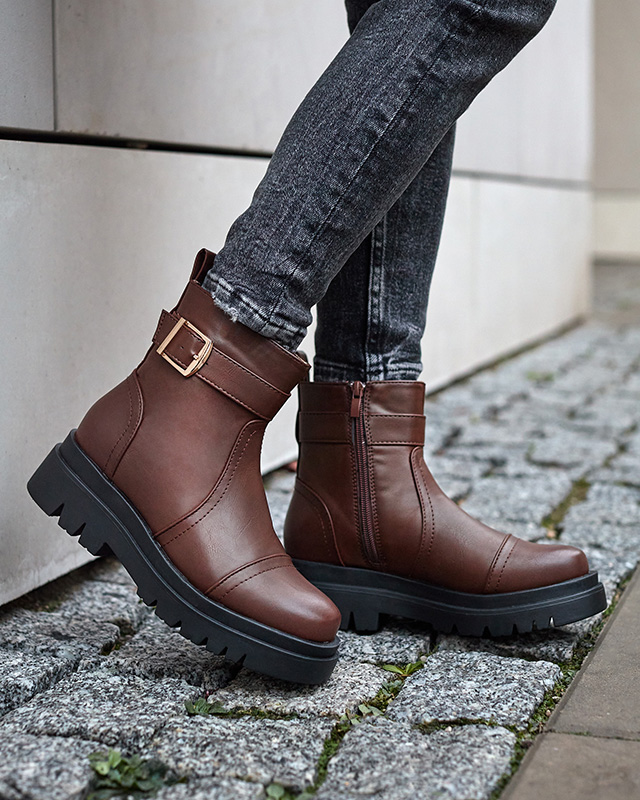 Dunkelbraune Damenstiefel mit Schnalle Utilas - Footwear