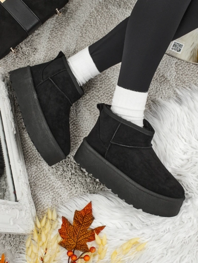 Kurze Damenstiefel a'la Schneestiefel Vespera