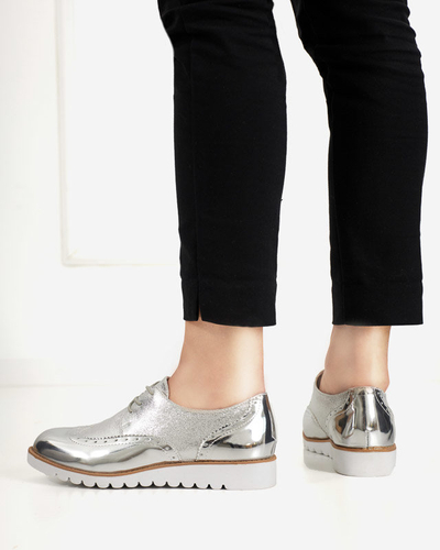 Silberne Damenschuhe mit glitzernden silbernen Retinis-Einsätzen - Schuhe
