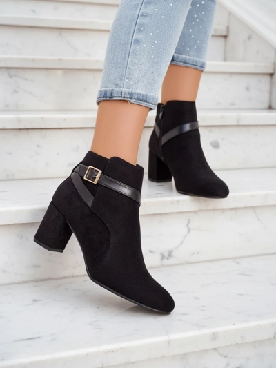 Royalfashion Damenstiefel auf einem Pfosten Eloron