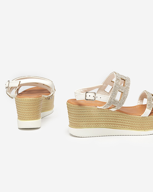 OUTLET Жіночі білі босоніжки з фіанітом Masewi - Взуття