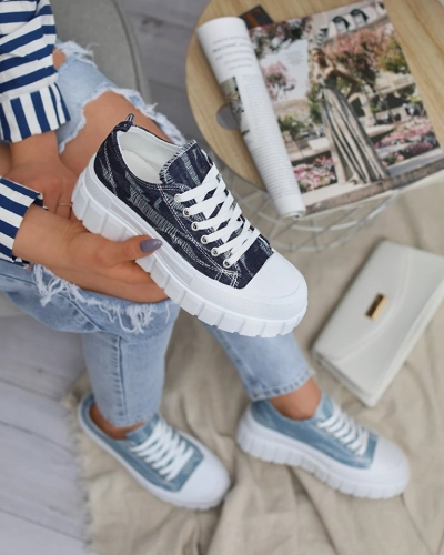 Marineblaue Elysium Sneakers