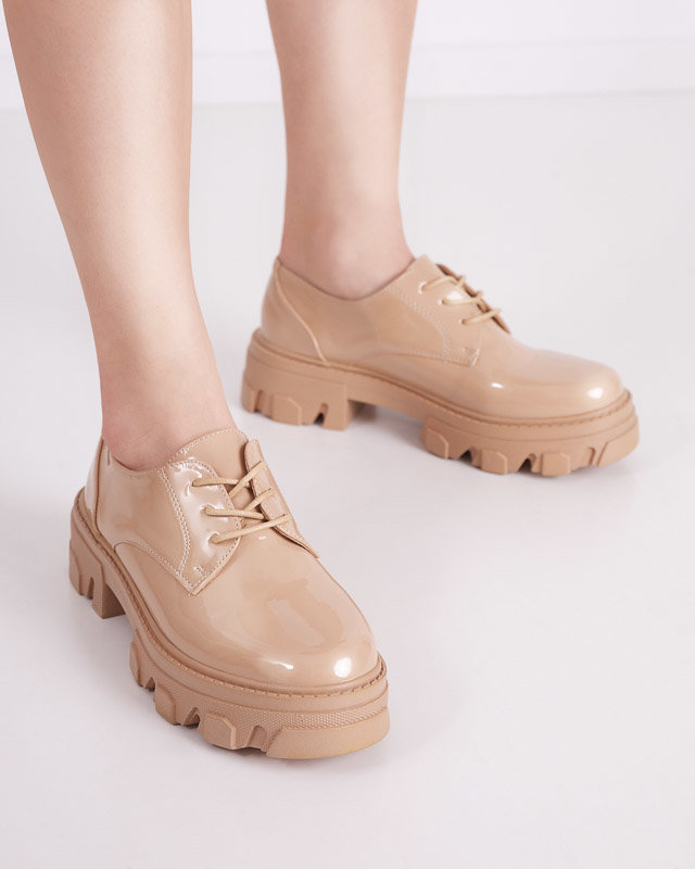 OUTLET Beige lackierte Damenschuhe Binotsi - Schuhe