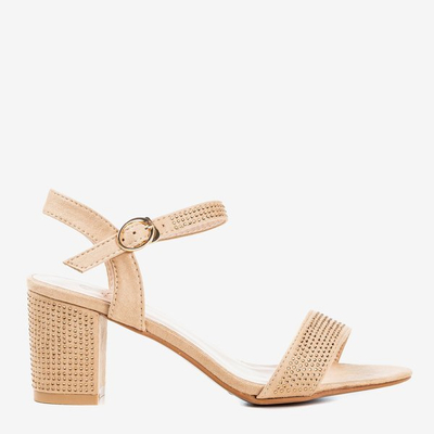 Beige Sandalen auf einem höheren Pfosten, verziert mit Tina Zirkonia - Schuhe 1