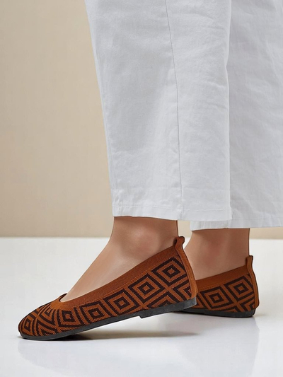 Royalfashion Damen-Ballerinas aus Stoff mit geometrischem Print Metric