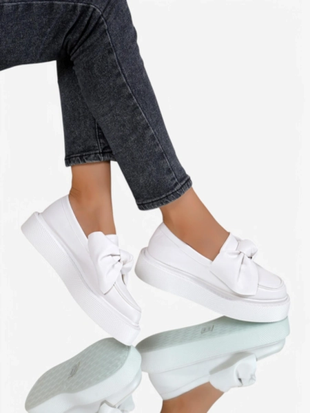 Royalfashion Elegante Damenmokassins mit einer Schleife Ortto