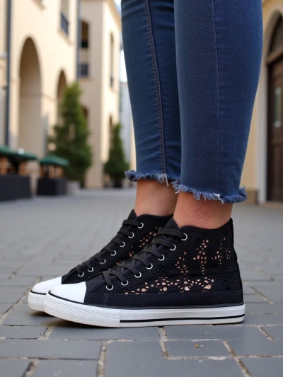 Royalfashion Жіночі перфоровані кросівки Limme