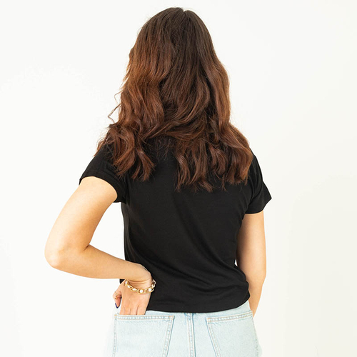 Чорна жіноча футболка з паєтками та принтом