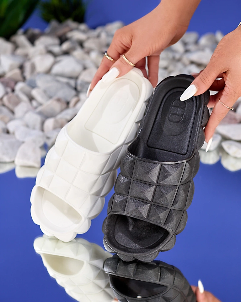 Royalfashion Damen Flip-Flops mit Prägung in weiß Ambeha