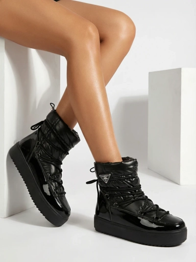 Royalfashion Damen-Schlupfstiefel a'la Schneestiefel in schwarz Vevnose