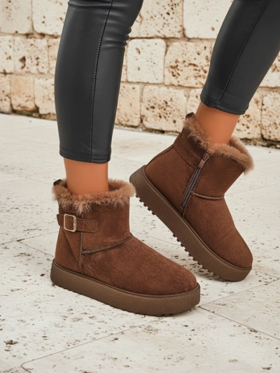 Royalfashion Kurze Damenstiefel im Schneestiefel-Stil Winter Crest