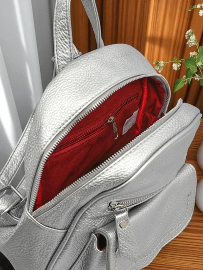 Damenrucksack Selene Silver aus Öko-Leder Królewska Moda, 25x25 cm