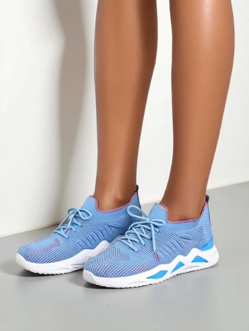 Royalfashion Жіночі кросівки на резинці Terrifa