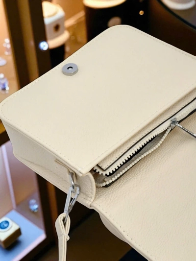 Royalfashion Kleine Damenhandtasche aus Eco-Leder Vintage Moderno