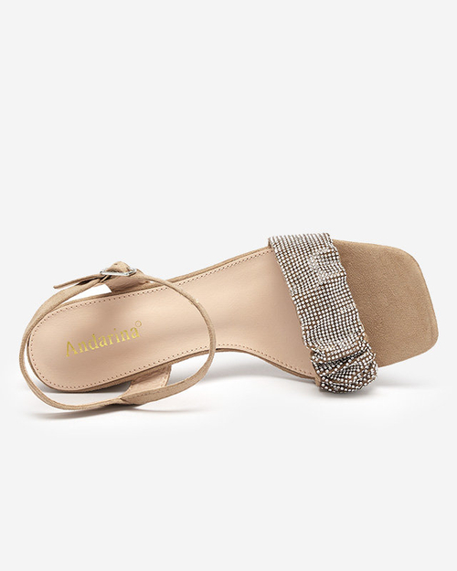 Світло-коричневі жіночі босоніжки на стовпі з трієстськими фіанітами - Взуття