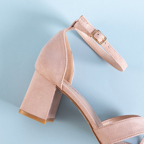 OUTLET Світло-рожеві жіночі босоніжки на стовпі Halita - Взуття