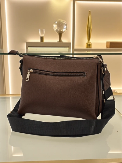 Venezia Elegante Handtasche aus Öko-Leder in Dunkelbraun