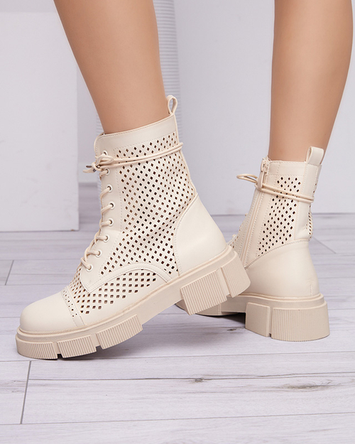 Бежеві жіночі ажурні чоботи Rolika