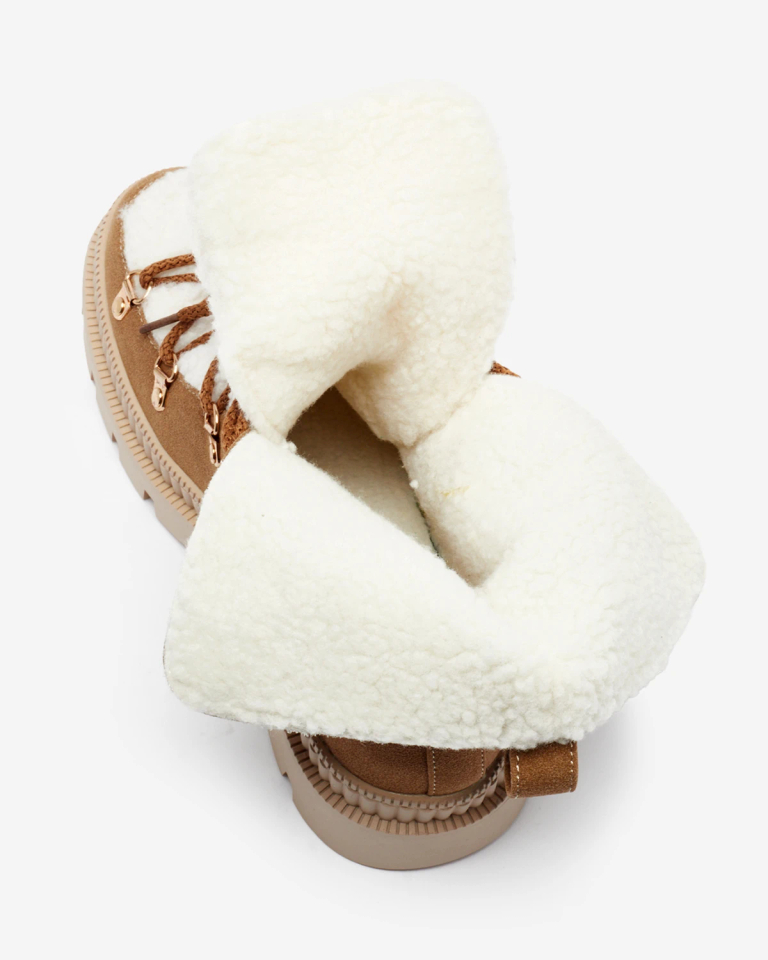 Royalfashion Damen isolierte Trapperstiefel mit Schafsfell in der Farbe camel Lery Walk