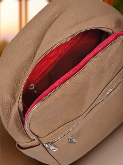 Damen Rucksack Aureliana Królewska Moda Hellbraun Öko-Leder mit Reißverschluss
