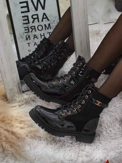 Geschnürte Stiefeletten aus mattem und lackiertem Öko-Leder Alvinea