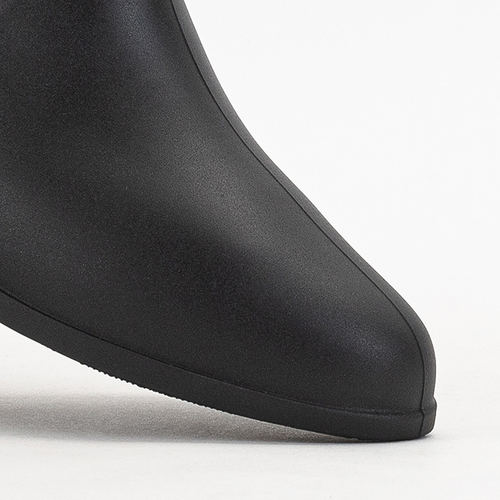 Чорні жіночі матові гумові чоботи Osehi