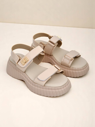Royalfashion Damensandalen mit dickerer Sohle Aganda