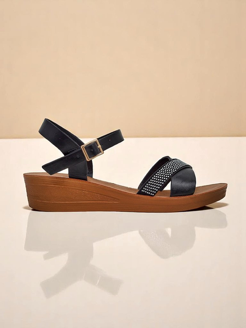 Royalfashion Жіночі босоніжки на танкетці з камінцями Allona