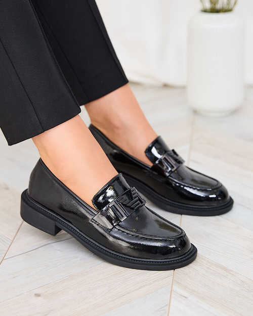 Royalfashion Лаковані жіночі мокасини чорного кольору Kerifi