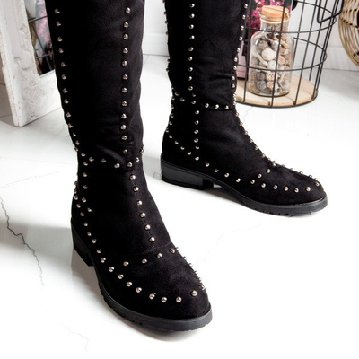 Flache Stiefel mit Magus-Nieten - Schuhe