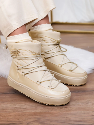 Royalfashion Damen-Schlupfstiefel a'la Schneestiefel in Beige Vevnose