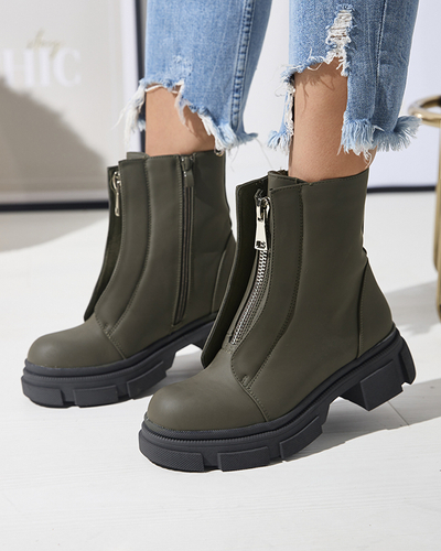 Isolierte dunkelgrüne hohe Damenstiefel Slovys- Footwear