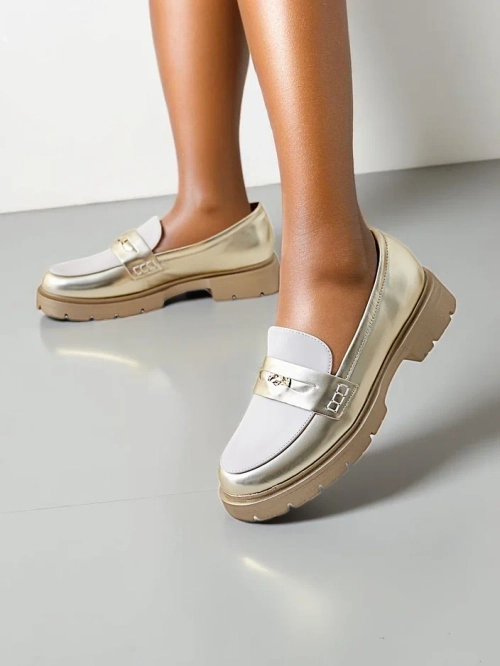 Royalfashion Жіночі лофери Deres