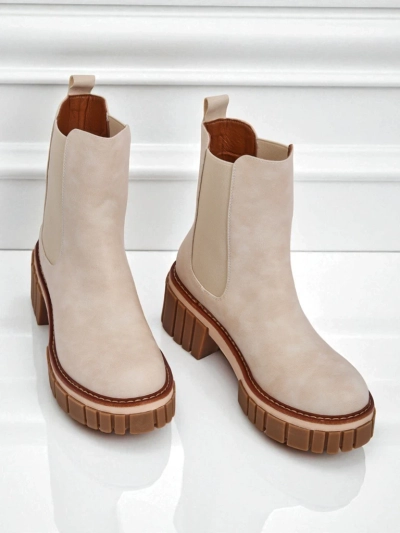 Amber Walk Stiefeletten mit Blockabsatz aus Öko-Nubukleder
