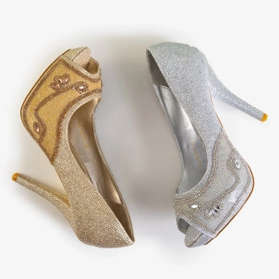 OUTLET Gold Damenpumps mit Maniza-Dekorationen - Schuhe