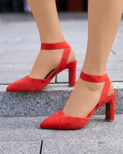 Orangefarbene Sandalen am Pfosten Brosi - Schuhe